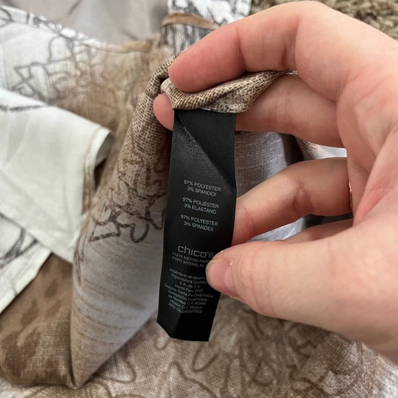 Chicos Travelers Blouse Womens Size 2 Large Silky Brown Asymmetric Animal Print - Picture 4 of 6